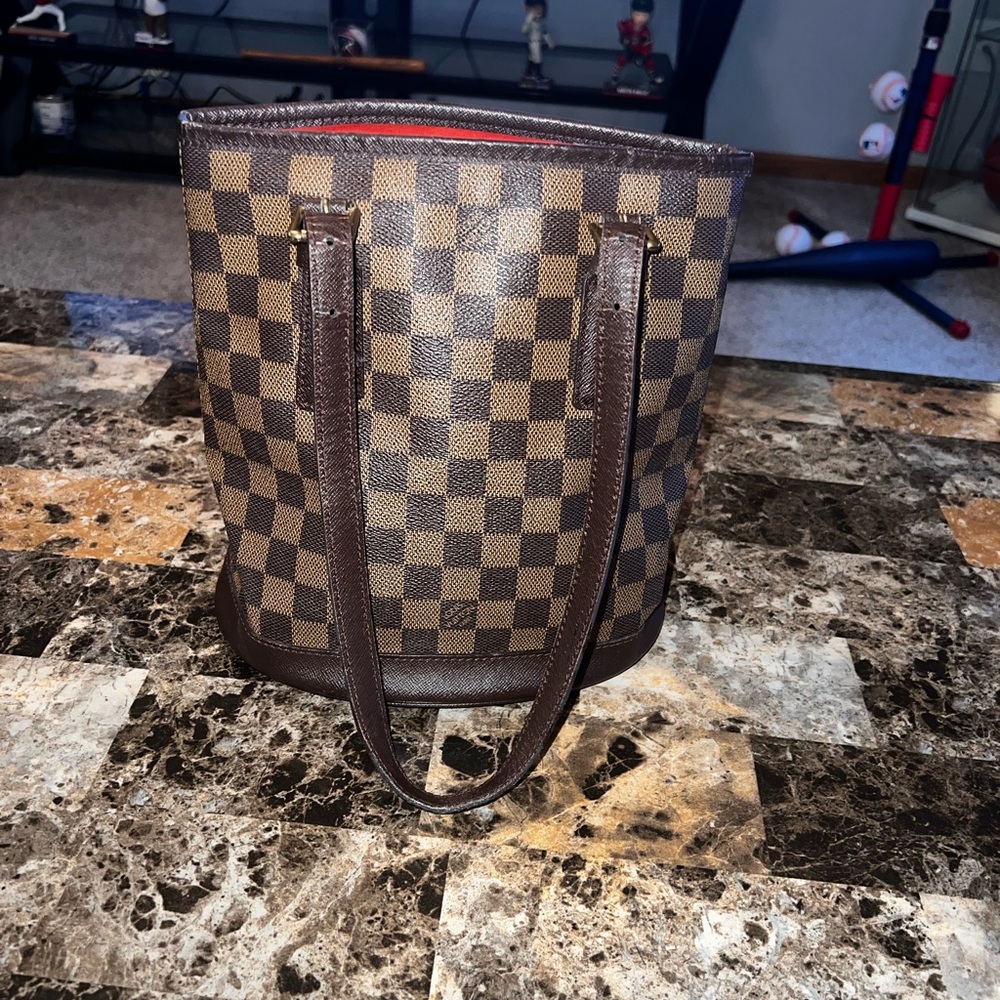 Authentic Louis Vuitton Damier bag
